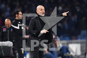 2022-03-06 - Milan's head coach Stefano Pioli gestures  - SSC NAPOLI VS AC MILAN - ITALIAN SERIE A - SOCCER