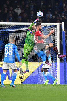 2022-03-06 - Napoli's goalkeeper David Ospina save on Milan's forward Oliver Giroud  - SSC NAPOLI VS AC MILAN - ITALIAN SERIE A - SOCCER
