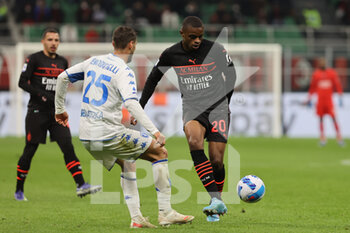 2022-03-12 - Pierre Kalulu of AC Milan in action during the Serie A 2021/22 football match between AC Milan and Empoli FC at Giuseppe Meazza Stadium, Milan, Italy on March 12, 2022 - AC MILAN VS EMPOLI FC - ITALIAN SERIE A - SOCCER
