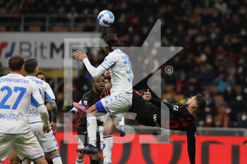 2022-03-12 - Olivier Giroud of AC Milan in action during the Serie A 2021/22 football match between AC Milan and Empoli FC at Giuseppe Meazza Stadium, Milan, Italy on March 12, 2022 - AC MILAN VS EMPOLI FC - ITALIAN SERIE A - SOCCER