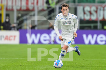 2022-03-12 - Liam Henderson of Empoli FC in action during the Serie A 2021/22 football match between AC Milan and Empoli FC at Giuseppe Meazza Stadium, Milan, Italy on March 12, 2022 - AC MILAN VS EMPOLI FC - ITALIAN SERIE A - SOCCER