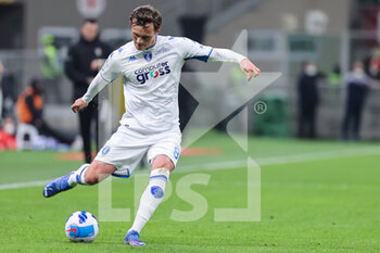 2022-03-12 - Liam Henderson of Empoli FC in action during the Serie A 2021/22 football match between AC Milan and Empoli FC at Giuseppe Meazza Stadium, Milan, Italy on March 12, 2022 - AC MILAN VS EMPOLI FC - ITALIAN SERIE A - SOCCER