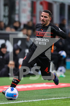 2022-03-12 - Ismael Bennacer of AC Milan in action during the Serie A 2021/22 football match between AC Milan and Empoli FC at Giuseppe Meazza Stadium, Milan, Italy on March 12, 2022 - AC MILAN VS EMPOLI FC - ITALIAN SERIE A - SOCCER
