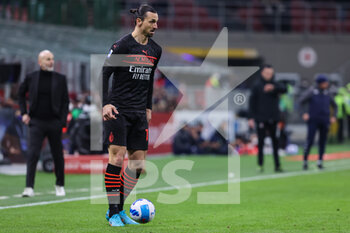 2022-03-12 - Zlatan Ibrahimovic of AC Milan in action during the Serie A 2021/22 football match between AC Milan and Empoli FC at Giuseppe Meazza Stadium, Milan, Italy on March 12, 2022 - AC MILAN VS EMPOLI FC - ITALIAN SERIE A - SOCCER