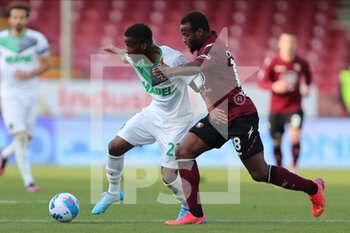 2022-03-12 - Lassana Coulibaly of US SALERNITANA competes for the ball with Hamed Traorè of US SASSUOLO during the Serie A match between US Salernitana and US Sassuolo at Stadio Arechi on March 12, 2022 in Salerno, Italy. - US SALERNITANA VS US SASSUOLO - ITALIAN SERIE A - SOCCER