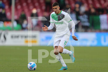 2022-03-12 - Mert Muldur of US SASSUOLO in action during the Serie A match between US Salernitana and US Sassuolo at Stadio Arechi on March 12, 2022 in Salerno, Italy. - US SALERNITANA VS US SASSUOLO - ITALIAN SERIE A - SOCCER