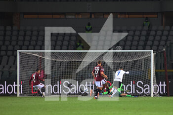 2022-03-13 - Alexis Sanchez (FC Internazionale) scores the goal - TORINO FC VS INTER - FC INTERNAZIONALE - ITALIAN SERIE A - SOCCER