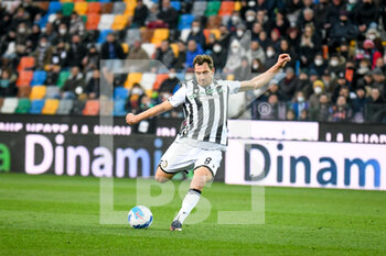 2022-03-13 - Udinese's Mato Jajalo portrait in action - UDINESE CALCIO VS AS ROMA - ITALIAN SERIE A - SOCCER