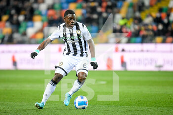 2022-03-13 - Udinese's Jean-Victor Makengo portrait in action - UDINESE CALCIO VS AS ROMA - ITALIAN SERIE A - SOCCER
