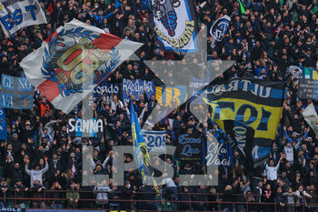 2022-03-19 - FC Internazionale supporters during the Serie A 2021/22 football match between FC Internazionale and ACF Fiorentina at Giuseppe Meazza Stadium, Milan, Italy on March 19, 2022 - INTER - FC INTERNAZIONALE VS ACF FIORENTINA - ITALIAN SERIE A - SOCCER
