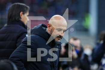 2022-03-19 - Vincenzo Italiano Head Coach of ACF Fiorentina during the Serie A 2021/22 football match between FC Internazionale and ACF Fiorentina at Giuseppe Meazza Stadium, Milan, Italy on March 19, 2022 - INTER - FC INTERNAZIONALE VS ACF FIORENTINA - ITALIAN SERIE A - SOCCER