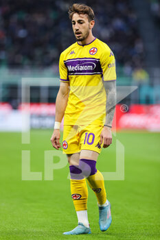 2022-03-19 - Gaetano Castrovilli of ACF Fiorentina looks on during the Serie A 2021/22 football match between FC Internazionale and ACF Fiorentina at Giuseppe Meazza Stadium, Milan, Italy on March 19, 2022 - INTER - FC INTERNAZIONALE VS ACF FIORENTINA - ITALIAN SERIE A - SOCCER