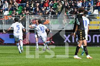 2022-03-20 - Sampdoria ’s Francesco Caputo celebrates after scoring a goal  0-1 - VENEZIA FC VS UC SAMPDORIA - ITALIAN SERIE A - SOCCER