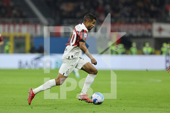 2022-04-04 - Junior Messias of AC Milan in action during the Serie A 2021/22 football match between AC Milan and Bologna FC at Giuseppe Meazza Stadium, Milan, Italy on April 04, 2022 - AC MILAN VS BOLOGNA FC - ITALIAN SERIE A - SOCCER