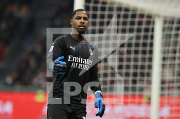 2022-04-04 - Mike Maignan of AC Milan in action during the Serie A 2021/22 football match between AC Milan and Bologna FC at Giuseppe Meazza Stadium, Milan, Italy on April 04, 2022 - AC MILAN VS BOLOGNA FC - ITALIAN SERIE A - SOCCER