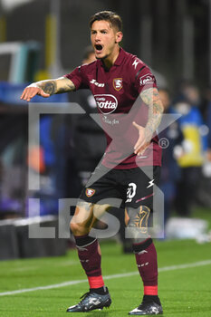 2022-04-02 - Pasquale Mazzocchi (US Salernitana 1919) screams during the party during the Serie A 2021/22 match between US Salernitana 1919 and Torino Football Club at Arechi Stadium - US SALERNITANA VS TORINO FC - ITALIAN SERIE A - SOCCER