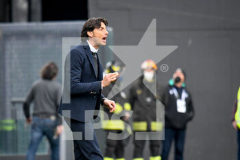 2022-04-03 - Udinese's Head Coach Gabriele Cioffi gestures - UDINESE CALCIO VS CAGLIARI CALCIO - ITALIAN SERIE A - SOCCER