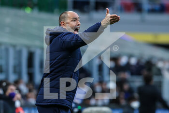 2022-04-09 - Igor Tudor Head Coach of Hellas Verona FC reacts during the Serie A 2021/22 football match between FC Internazionale and Hellas Verona FC at Giuseppe Meazza Stadium, Milan, Italy on April 09, 2022 - INTER - FC INTERNAZIONALE VS HELLAS VERONA FC - ITALIAN SERIE A - SOCCER