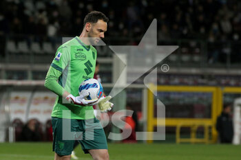 2022-04-10 - Etrit Berisha (Torino FC) goalkeeper - TORINO FC VS AC MILAN - ITALIAN SERIE A - SOCCER