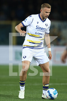 2022-04-18 - Antonin Barak (Hellas Verona FC) in action - ATALANTA BC VS HELLAS VERONA FC - ITALIAN SERIE A - SOCCER