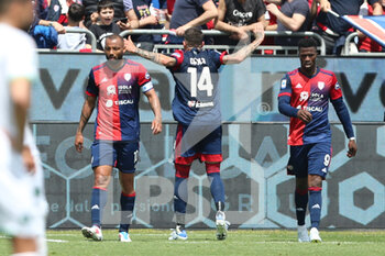 2022-04-16 - Alessandro Deiola of CAGLIARI CALCIO celebrates after scoring a goal whit his fans during the Serie A match between Cagliari Calcio and US Sassuolo at Unipol Domus on April 16, 2022 in Cagliari, Italy. - CAGLIARI CALCIO VS US SASSUOLO - ITALIAN SERIE A - SOCCER