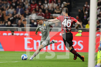 2022-04-15 - Pablo Galdames of Genoa CFC in action during the Serie A 2021/22 football match between AC Milan and Genoa CFC at Giuseppe Meazza Stadium, Milan, Italy on April 15, 2022 - AC MILAN VS GENOA CFC - ITALIAN SERIE A - SOCCER