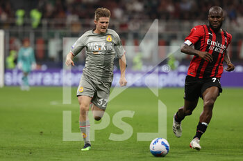 2022-04-15 - Morten Frendrup of Genoa CFC in action during the Serie A 2021/22 football match between AC Milan and Genoa CFC at Giuseppe Meazza Stadium, Milan, Italy on April 15, 2022 - AC MILAN VS GENOA CFC - ITALIAN SERIE A - SOCCER