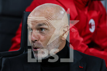 2022-04-15 - Stefano Pioli Head Coach of AC Milan reacts during the Serie A 2021/22 football match between AC Milan and Genoa CFC at Giuseppe Meazza Stadium, Milan, Italy on April 15, 2022 - AC MILAN VS GENOA CFC - ITALIAN SERIE A - SOCCER