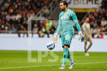 2022-04-15 - Salvatore Sirigu of Genoa CFC in action during the Serie A 2021/22 football match between AC Milan and Genoa CFC at Giuseppe Meazza Stadium, Milan, Italy on April 15, 2022 - AC MILAN VS GENOA CFC - ITALIAN SERIE A - SOCCER