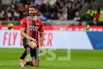 2022-04-15 - Olivier Giroud of AC Milan reacts during the Serie A 2021/22 football match between AC Milan and Genoa CFC at Giuseppe Meazza Stadium, Milan, Italy on April 15, 2022 - AC MILAN VS GENOA CFC - ITALIAN SERIE A - SOCCER