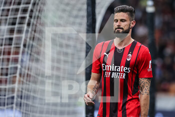 2022-04-15 - Olivier Giroud of AC Milan looks on during the Serie A 2021/22 football match between AC Milan and Genoa CFC at Giuseppe Meazza Stadium, Milan, Italy on April 15, 2022 - AC MILAN VS GENOA CFC - ITALIAN SERIE A - SOCCER