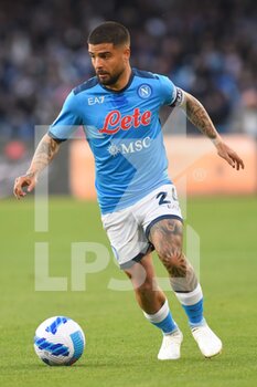 2022-04-18 - Lorenzo Insigne with the ball during the Serie A 2021/22 match between SSC Napoli  and AS Roma at Diego Armando Maradona Stadium - SSC NAPOLI VS AS ROMA - ITALIAN SERIE A - SOCCER