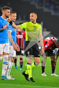 2022-04-24 - Marco Guida referee during the Italian Football Championship League A 2021/2022 match between SS Lazio vs AC Milan at the Olimpic Stadium in Rome on 24 April 2022. - SS LAZIO VS AC MILAN - ITALIAN SERIE A - SOCCER