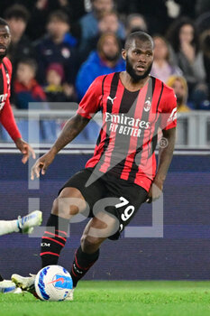 2022-04-24 - Frank Kessie (AC Milan) during the Italian Football Championship League A 2021/2022 match between SS Lazio vs AC Milan at the Olimpic Stadium in Rome on 24 April 2022. - SS LAZIO VS AC MILAN - ITALIAN SERIE A - SOCCER