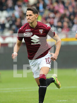 2022-04-23 - Sasa Lukic (Torino FC) running - TORINO FC VS SPEZIA CALCIO - ITALIAN SERIE A - SOCCER