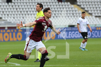 2022-04-23 - Sasa Lukic (Torino FC) celebrates for the goal - TORINO FC VS SPEZIA CALCIO - ITALIAN SERIE A - SOCCER