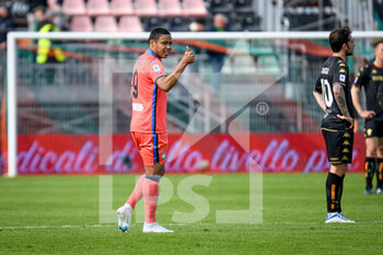 2022-04-23 - Atalanta's Luis Muriel celebrates after scoring a goal - VENEZIA FC VS ATALANTA BC - ITALIAN SERIE A - SOCCER