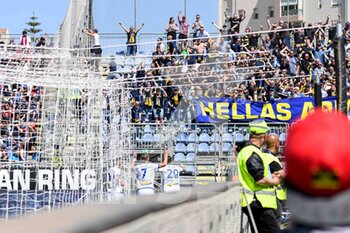 2022-04-30 - Antonin Barak of Hellas Verona FC, Esultanza, Celebration after scoring goal - CAGLIARI CALCIO VS HELLAS VERONA FC - ITALIAN SERIE A - SOCCER