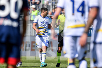 2022-04-30 - Giovanni Simeone of Hellas Verona FC - CAGLIARI CALCIO VS HELLAS VERONA FC - ITALIAN SERIE A - SOCCER