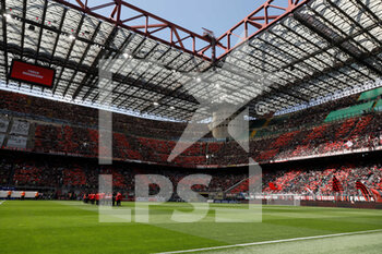 2022-05-01 - AC Milan fans  - AC MILAN VS ACF FIORENTINA - ITALIAN SERIE A - SOCCER