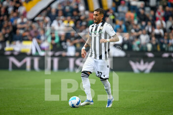 2022-05-01 - Udinese's Roberto Maximiliano Pereyra portrait in action - UDINESE CALCIO VS INTER - FC INTERNAZIONALE - ITALIAN SERIE A - SOCCER