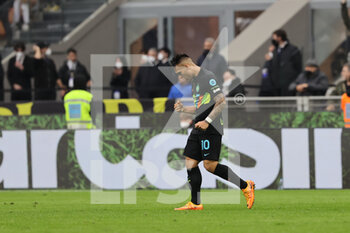 2022-05-06 - Lautaro Martinez of FC Internazionale celebrates after scoring a goal during the Serie A 2021/22 football match between FC Internazionale and Empoli FC at Giuseppe Meazza Stadium, Milan, Italy on May 06, 2022 - INTER - FC INTERNAZIONALE VS EMPOLI FC - ITALIAN SERIE A - SOCCER