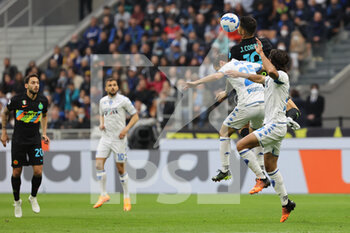 2022-05-06 - Joaquin Correa of FC Internazionale competes for the ball with Filippo Bandinelli of Empoli FC during the Serie A 2021/22 football match between FC Internazionale and Empoli FC at Giuseppe Meazza Stadium, Milan, Italy on May 06, 2022 - INTER - FC INTERNAZIONALE VS EMPOLI FC - ITALIAN SERIE A - SOCCER