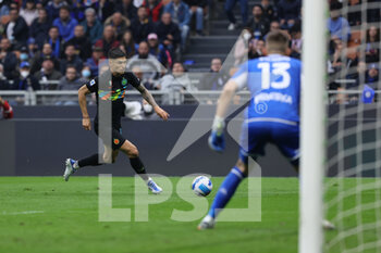 2022-05-06 - Joaquin Correa of FC Internazionale in action during the Serie A 2021/22 football match between FC Internazionale and Empoli FC at Giuseppe Meazza Stadium, Milan, Italy on May 06, 2022 - INTER - FC INTERNAZIONALE VS EMPOLI FC - ITALIAN SERIE A - SOCCER