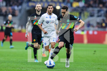 2022-05-06 - Hakan Calhanoglu of FC Internazionale in action during the Serie A 2021/22 football match between FC Internazionale and Empoli FC at Giuseppe Meazza Stadium, Milan, Italy on May 06, 2022 - INTER - FC INTERNAZIONALE VS EMPOLI FC - ITALIAN SERIE A - SOCCER
