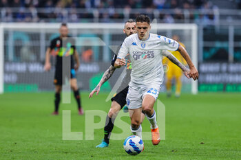 2022-05-06 - Kristjan Asllani of Empoli FC in action during the Serie A 2021/22 football match between FC Internazionale and Empoli FC at Giuseppe Meazza Stadium, Milan, Italy on May 06, 2022 - INTER - FC INTERNAZIONALE VS EMPOLI FC - ITALIAN SERIE A - SOCCER
