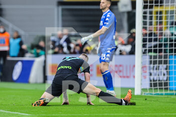 2022-05-06 - Milan Skriniar of FC Internazionale in action during the Serie A 2021/22 football match between FC Internazionale and Empoli FC at Giuseppe Meazza Stadium, Milan, Italy on May 06, 2022 - INTER - FC INTERNAZIONALE VS EMPOLI FC - ITALIAN SERIE A - SOCCER