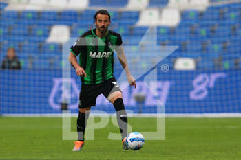 2022-05-07 - Gian Marco Ferrari of US SASSUOLO in action during the Serie A match between US Sassuolo and Udinese Calcio at Mapei Stadium-Città del Tricolore on May 7, 2022 in Reggio Emilia, Italy. - US SASSUOLO VS UDINESE CALCIO - ITALIAN SERIE A - SOCCER