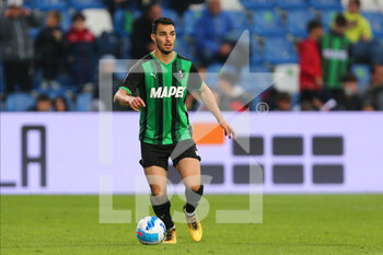 2022-05-07 - Kaan Ayhan of US SASSUOLO in action during the Serie A match between US Sassuolo and Udinese Calcio at Mapei Stadium-Città del Tricolore on May 7, 2022 in Reggio Emilia, Italy. - US SASSUOLO VS UDINESE CALCIO - ITALIAN SERIE A - SOCCER