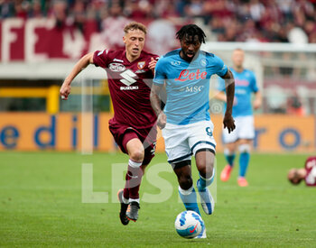 2022-05-07 - Anguissa of Ssc Napoli  and Mergim Vojvoda of Torino Fc during the Italian Serie A, football match between Torino FC and Ssc Napoli, on 07 of May 2022 at Grande Torino stadium in Torino, Italy Italy. Photo Nderim KACELI - TORINO FC VS SSC NAPOLI - ITALIAN SERIE A - SOCCER